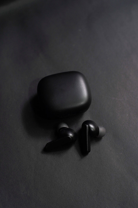 Aura True Wireless Earbuds
